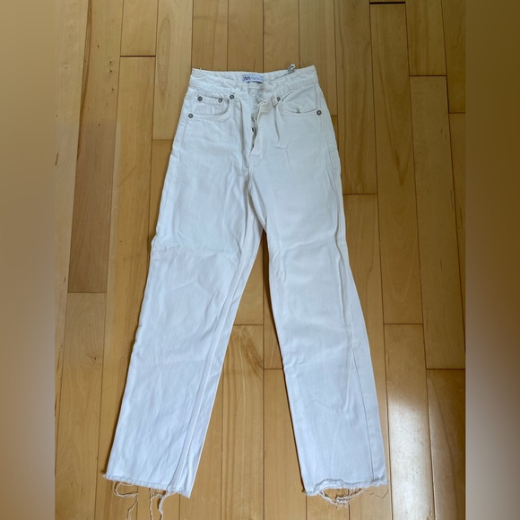 Zara white straight leg jeans - Picture 2 of 4